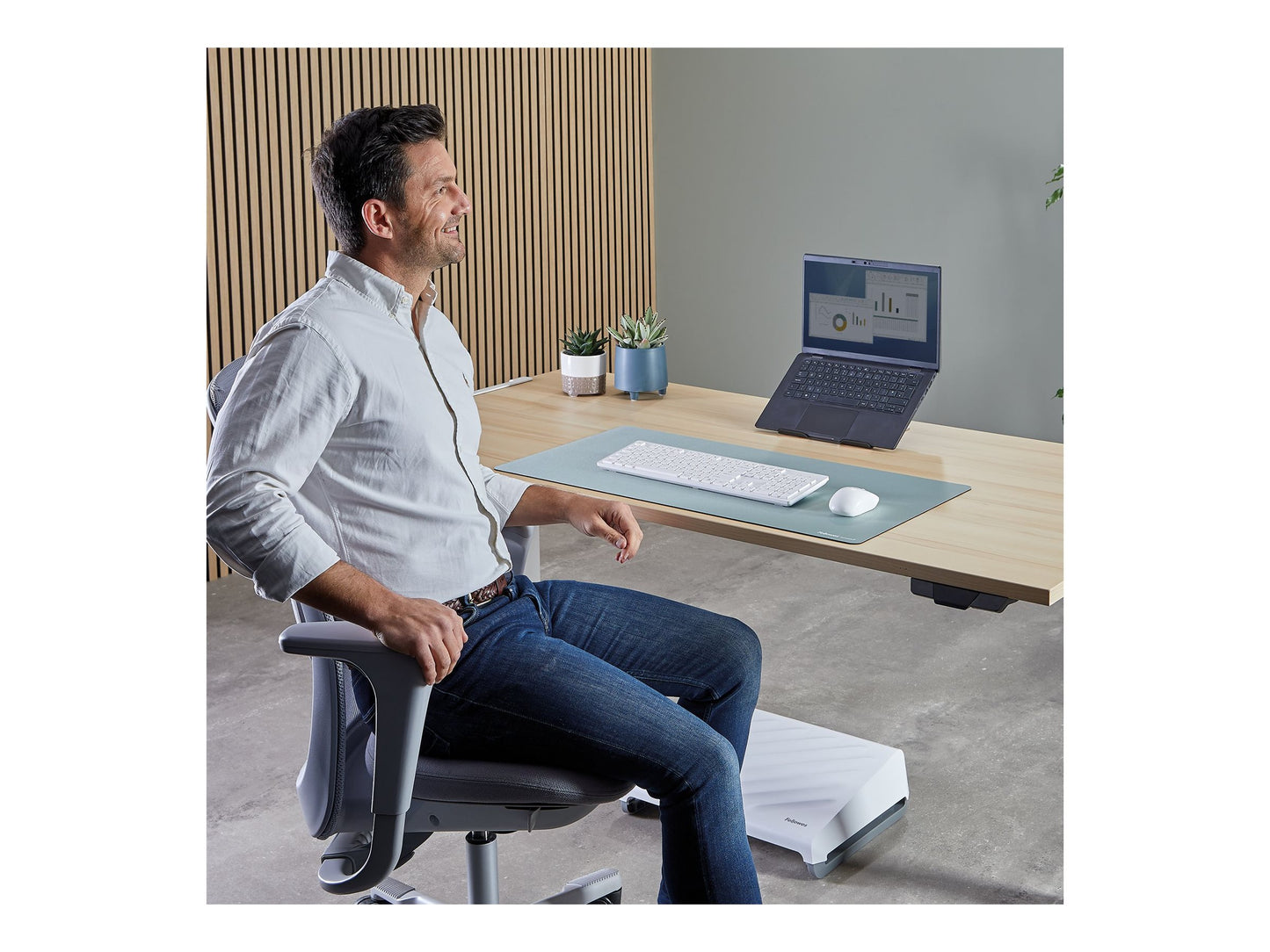 FELLOWES FELLOWES SUPPORT ORDINATEUR PORTABLE LAPTOP NOIR ALUMNIA
