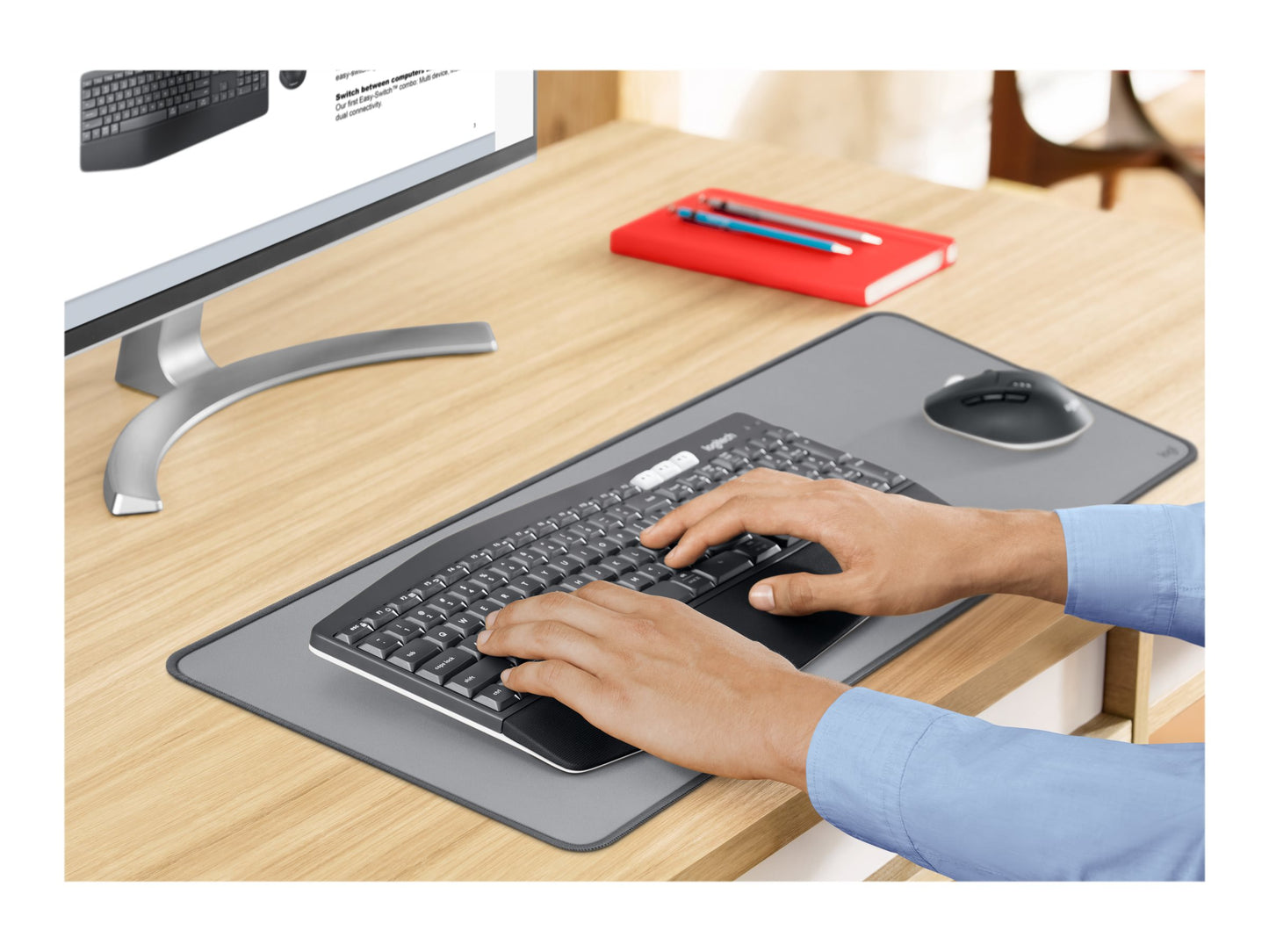 LOGITECH Desk Mat Studio Series Mouse pad mid grey