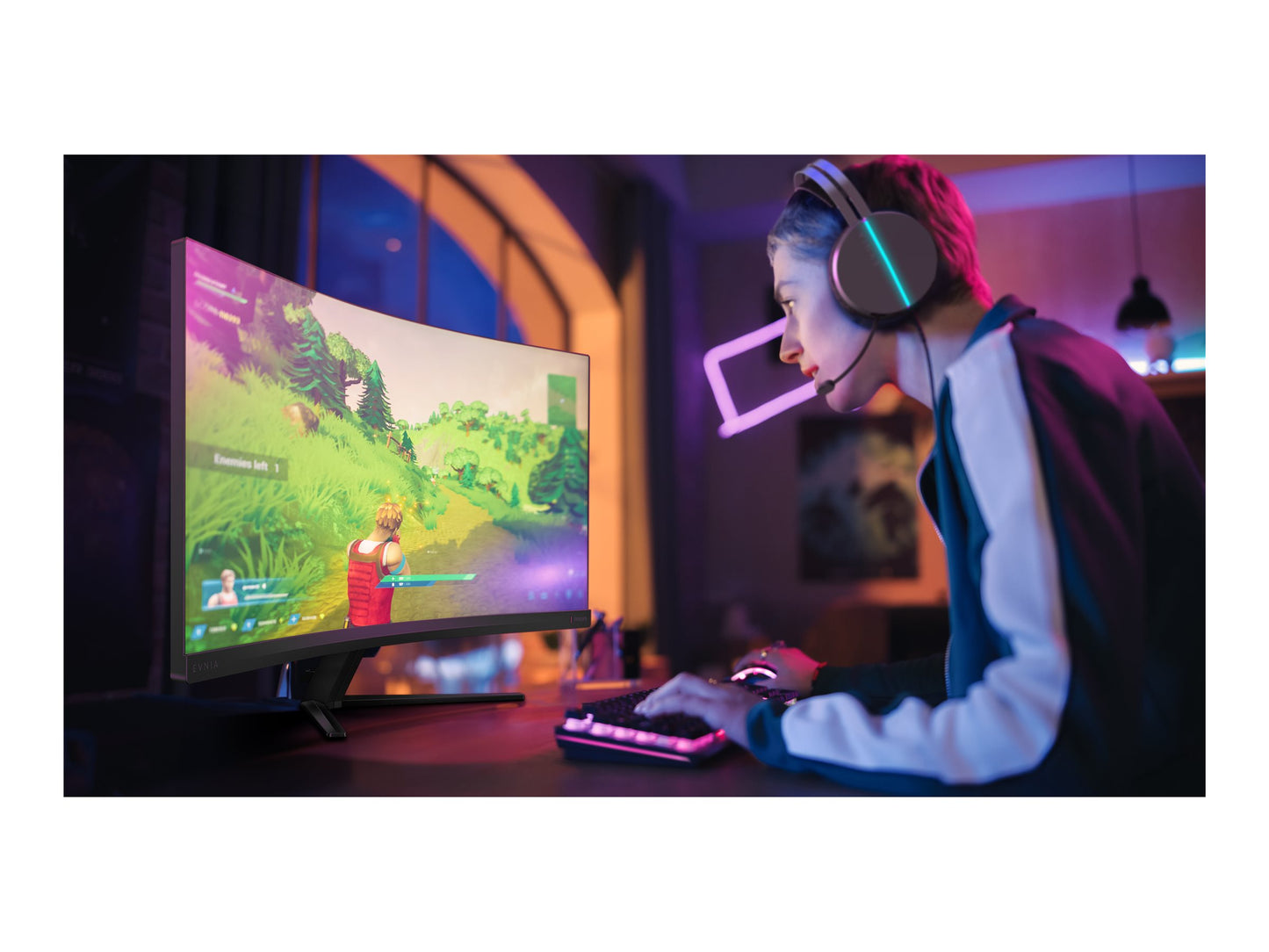 PHILIPS PHILIPS Evnia 3000 32M2C3500L - Ecran Gaming incruvé - 32" - 2560 x 1440 QHD @ 180 Hz - VA - 300 cd/m² -3500:1 - HDR10 - 2xHDMI DP -