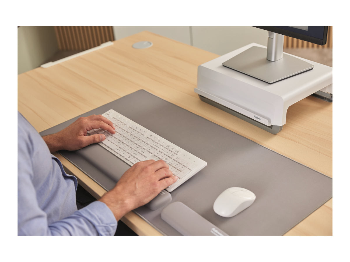 FELLOWES TAPIS SOUS MAIN DE BUREAU GRIS