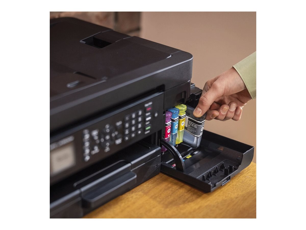 BROTHER Magenta standard ink cartridge yield up to 900 pages