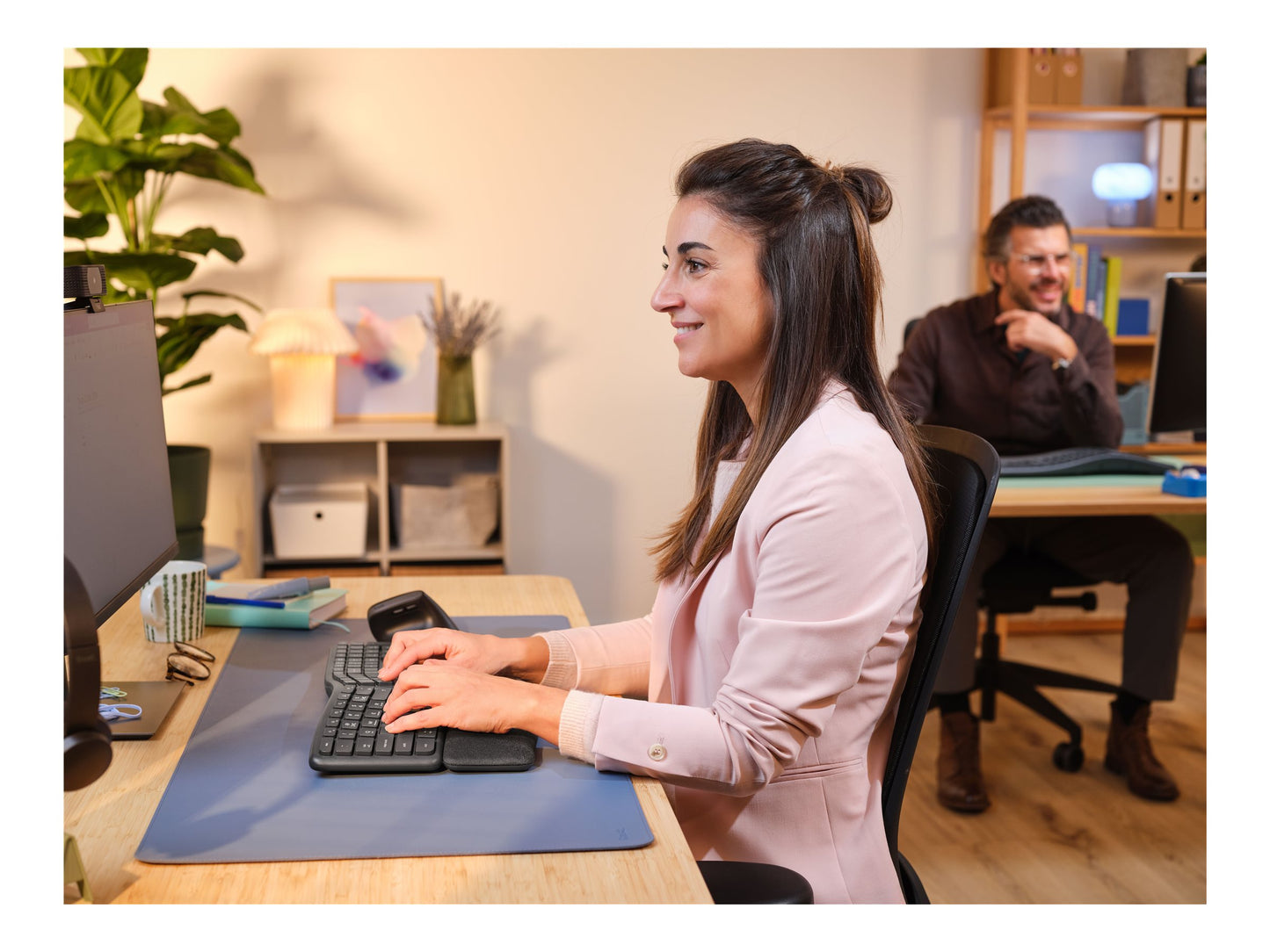 TRUST Clavier sans fil KEYRA ergonomique Bluetooth